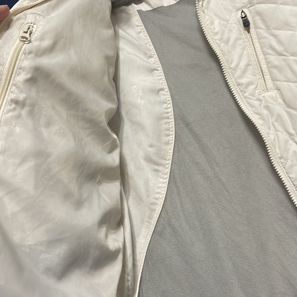 EUC ivory white Columbia sportswear puffer jacket - Picture 9 of 11